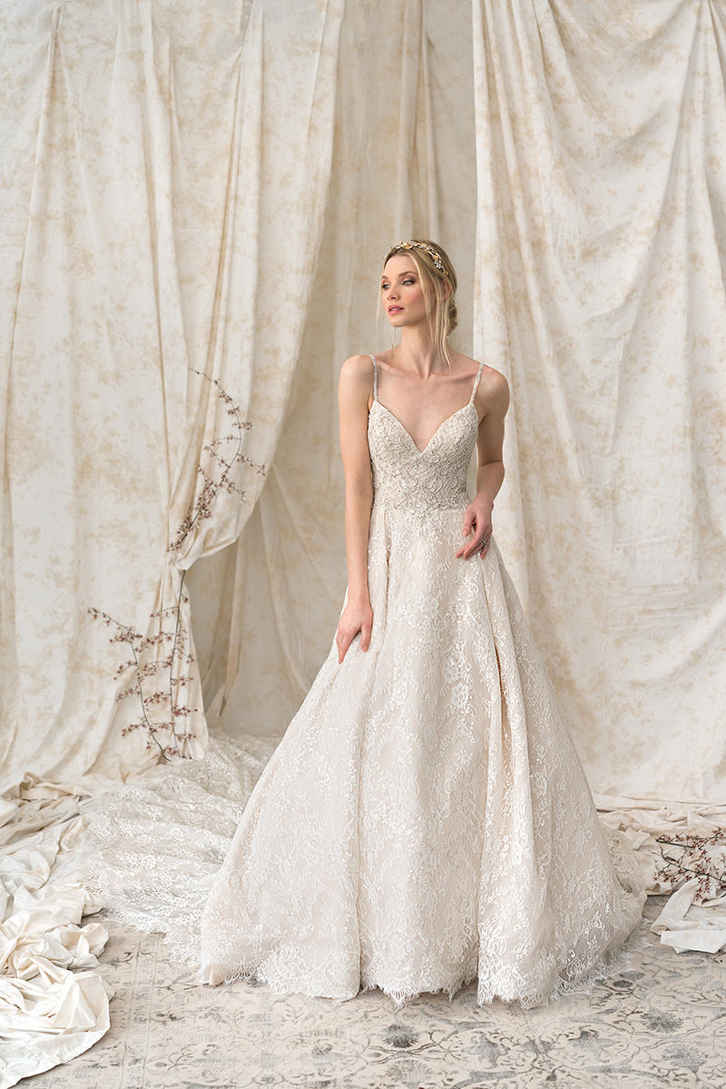 Style 9895. Créditos: Justin Alexander Signature