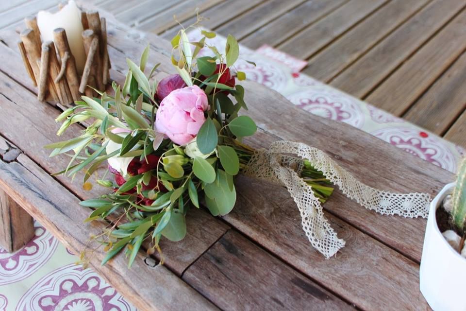 <a href="https://www.zankyou.pt/f/greenpick-512099" target="_blank">Greenpic'k / Styling, decor & floral design</a>