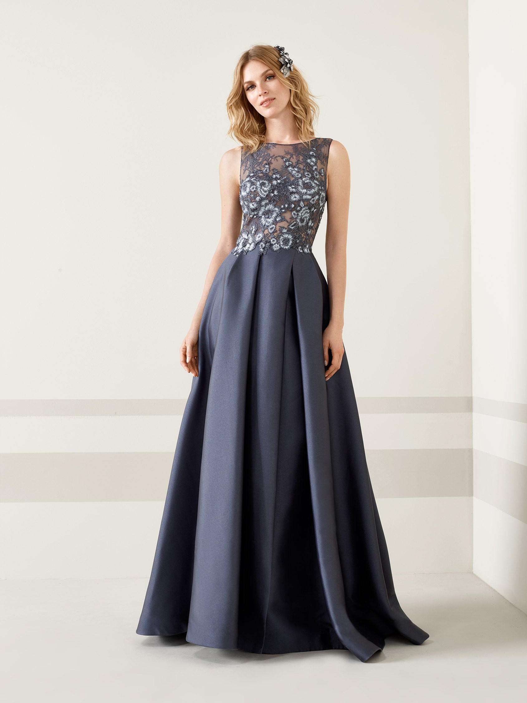 Credits: Pronovias