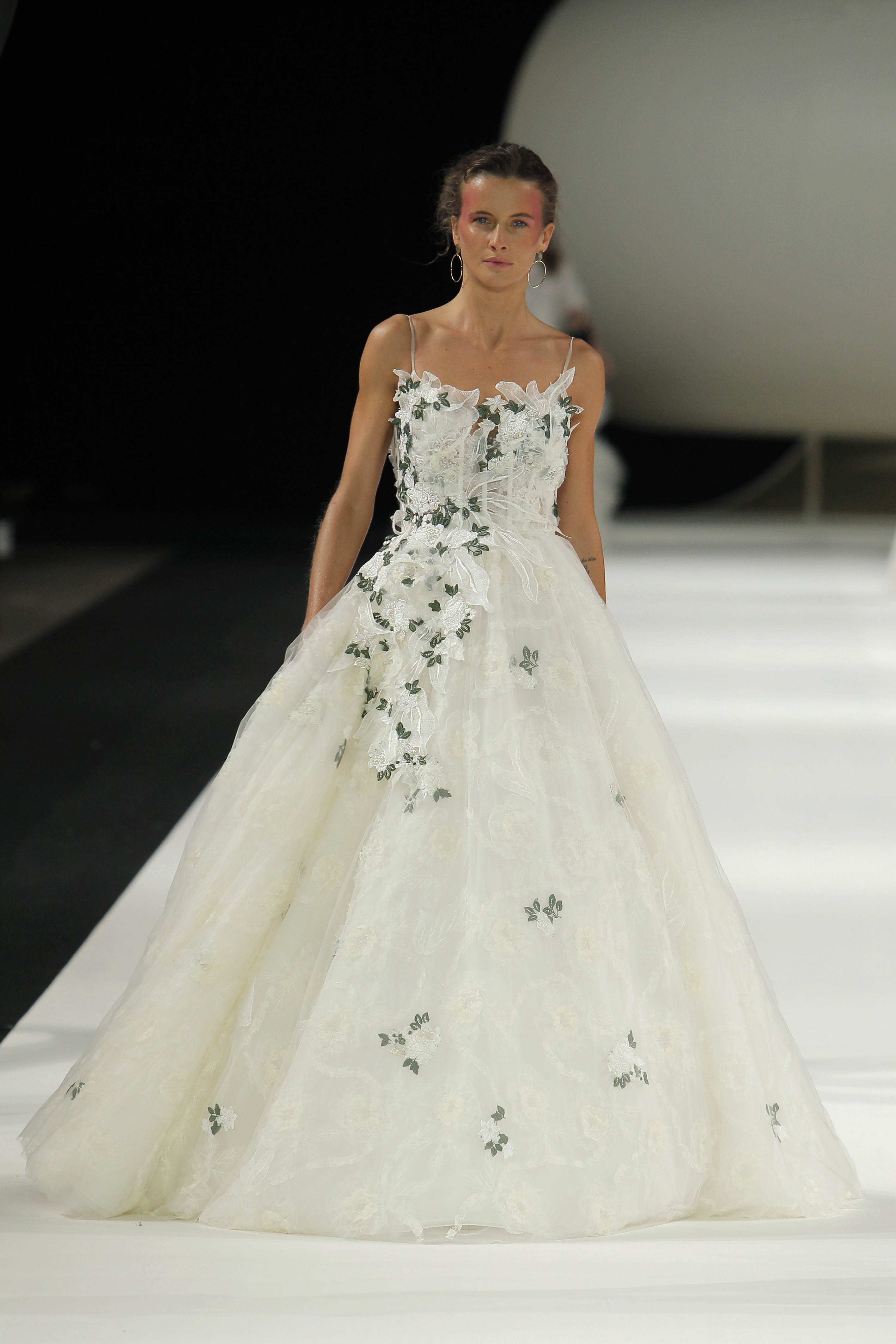 YolanCris. Créditos: Barcelona Bridal Fashion Week