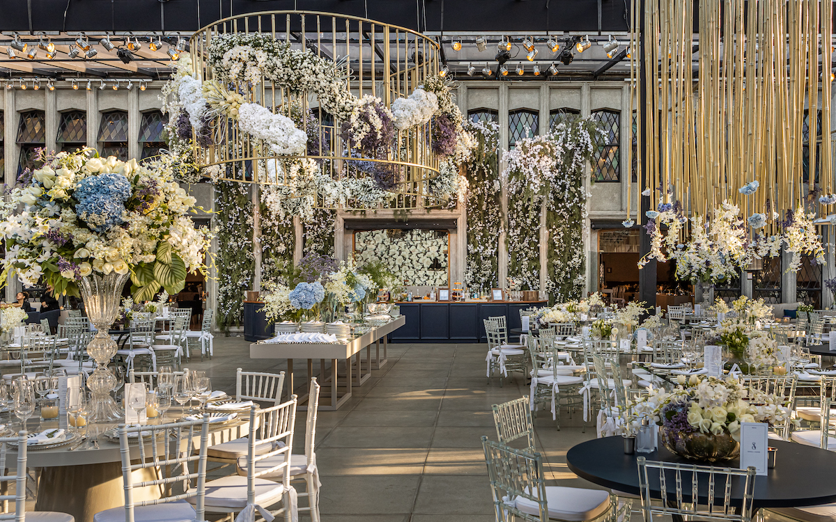 We Flores by André Pedrotti